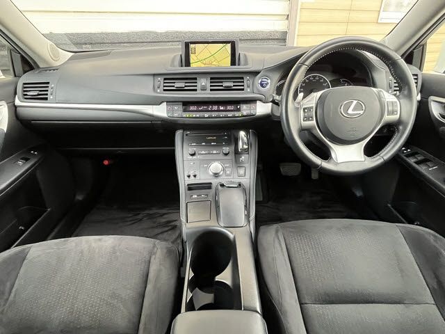 TOYOTA LEXUS CT200h 2012
