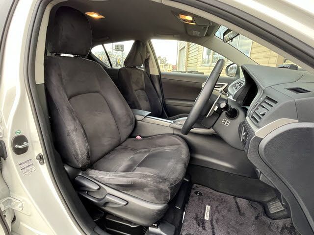 TOYOTA LEXUS CT200h 2012