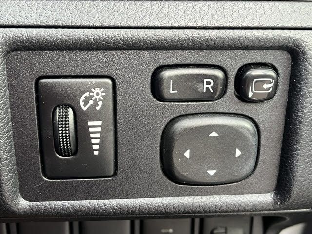 TOYOTA LEXUS CT200h 2012