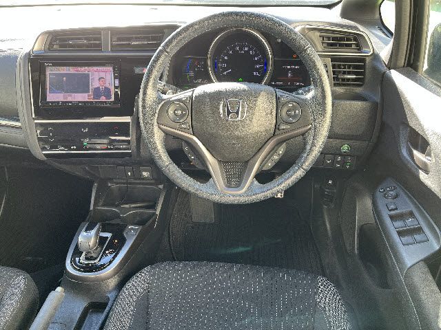 HONDA FIT HYBRID 2017