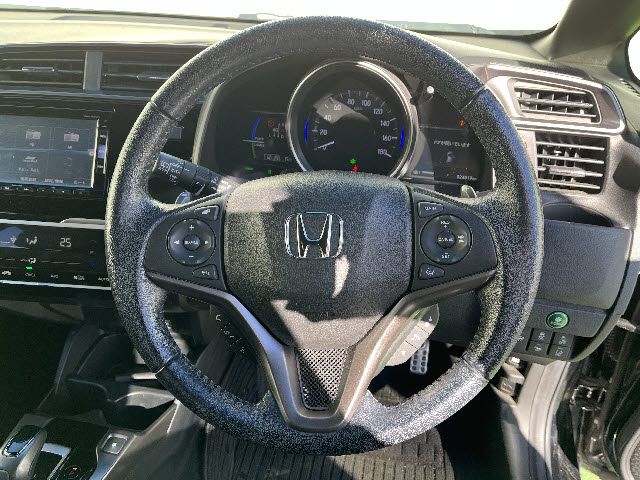 HONDA FIT HYBRID 2017