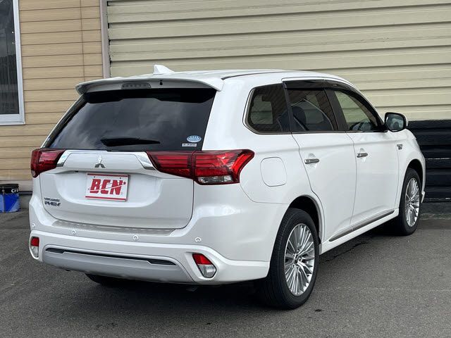 MITSUBISHI OUTLANDER PHEV 2018