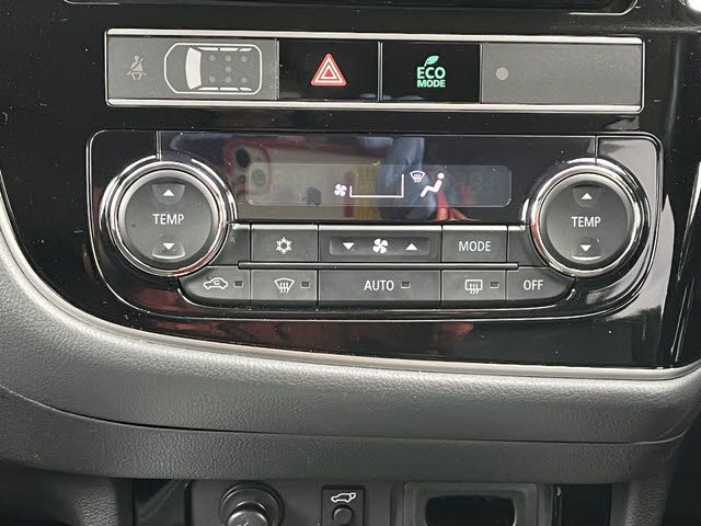 MITSUBISHI OUTLANDER PHEV 2018