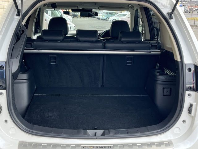 MITSUBISHI OUTLANDER PHEV 2018