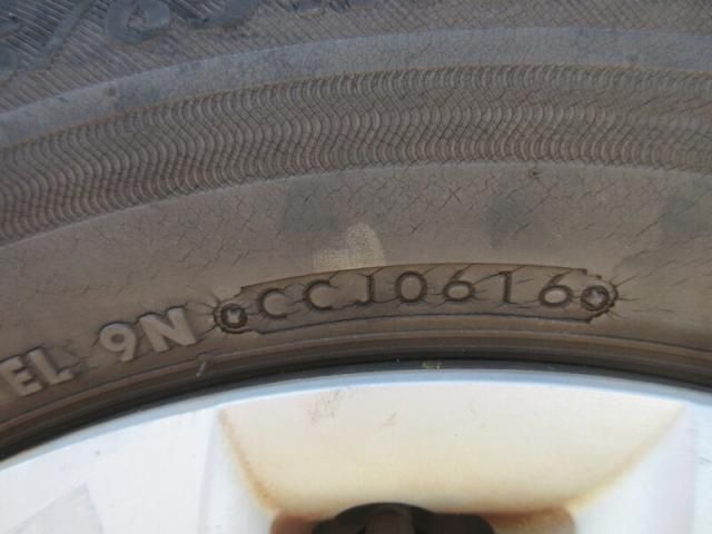 TOYOTA COROLLA RUMION 2011