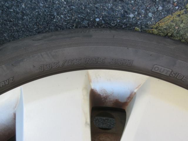 TOYOTA COROLLA RUMION 2011