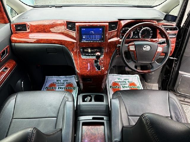 TOYOTA VELLFIRE 4WD 2011