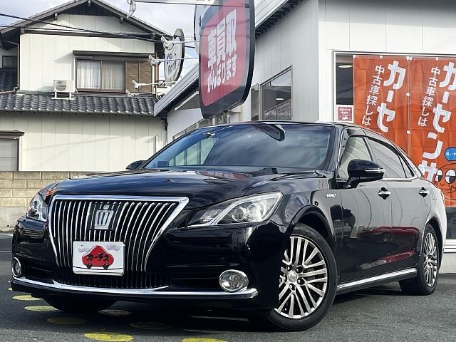 TOYOTA CROWN MAJESTA HYBRID 2015