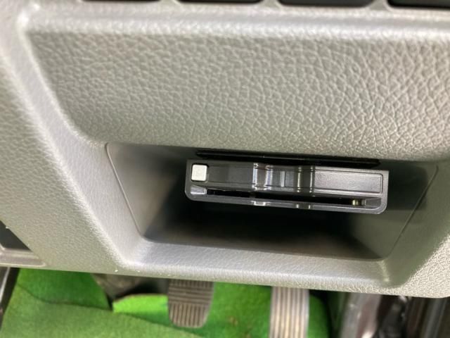 NISSAN NV350 CARAVAN 4WD 2019