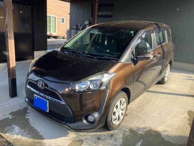 TOYOTA SIENTA 4WD 2017