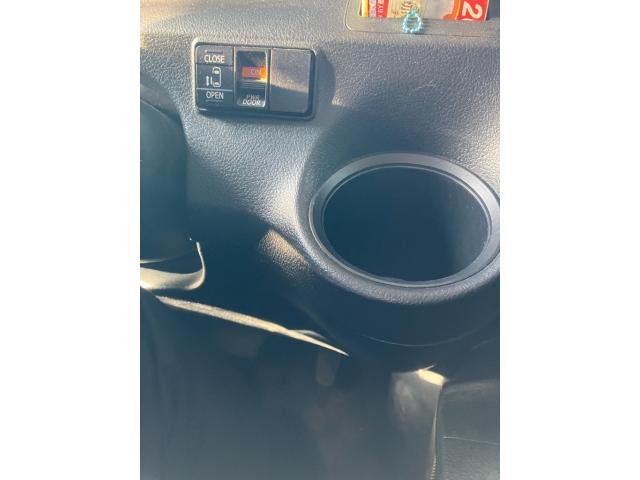 TOYOTA SIENTA 4WD 2017