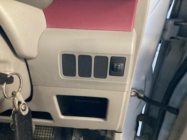 DAIHATSU MOVE CONTE 2011