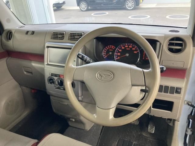 DAIHATSU MOVE CONTE 2011