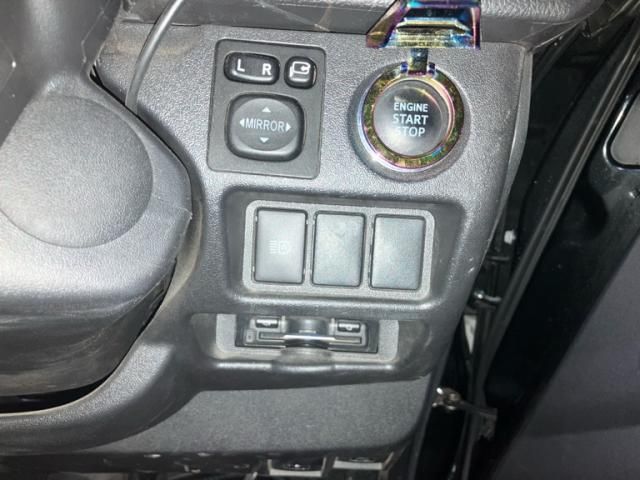 TOYOTA HIACE van 2WD 2020