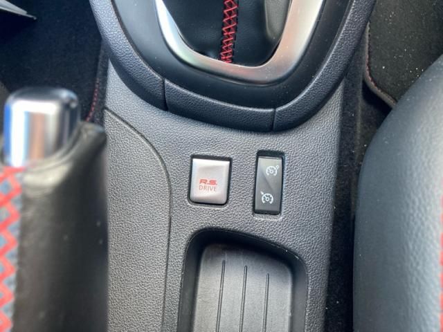 RENAULT RENAULT LUTECIA 2018