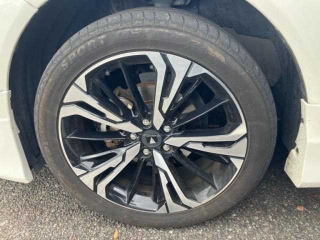 TOYOTA HARRIER HYBRID 2021