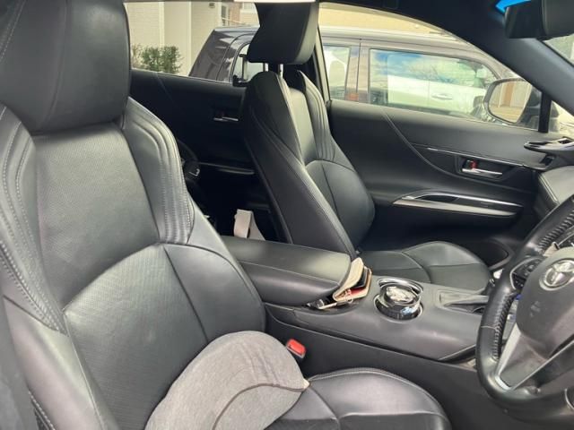 TOYOTA HARRIER HYBRID 2021