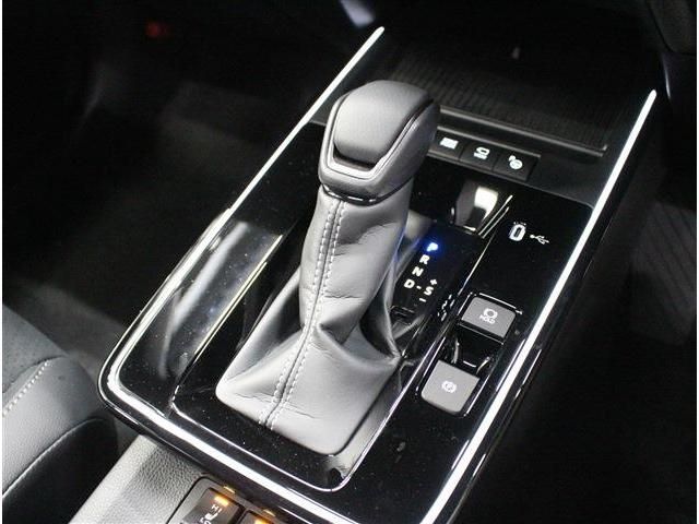 TOYOTA COROLLA CROSS HYBRID 2025