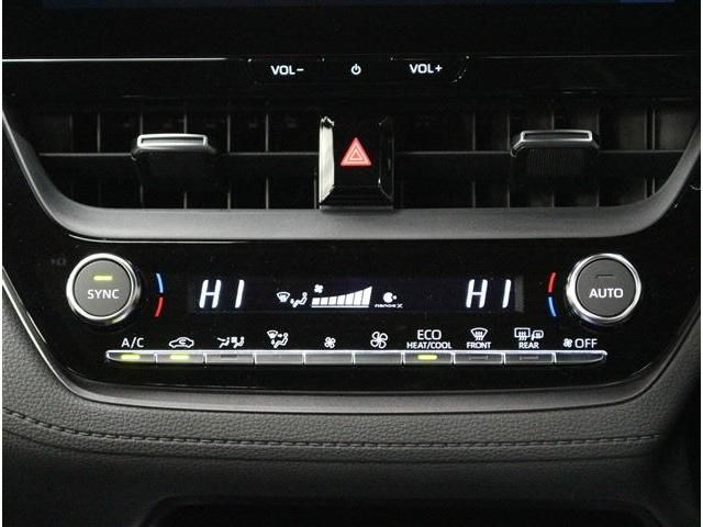 TOYOTA COROLLA CROSS HYBRID 2025