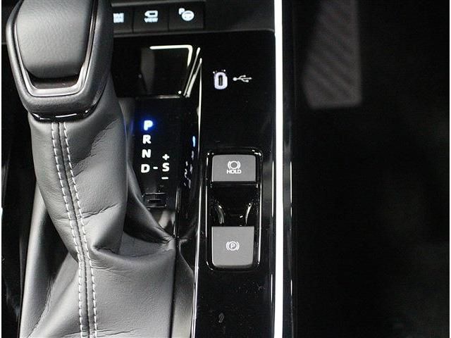 TOYOTA COROLLA CROSS HYBRID 2025