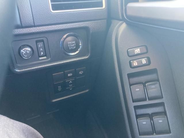 TOYOTA LANDCRUISER PRADO 2019