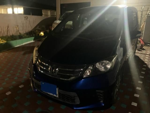 HONDA FREED 2013