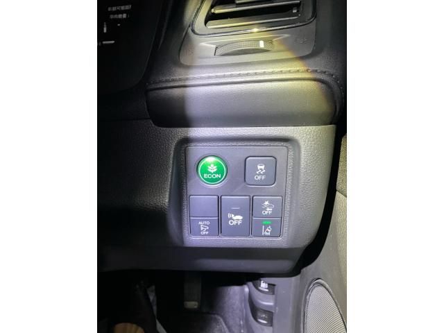 HONDA VEZEL HYBRID 2017