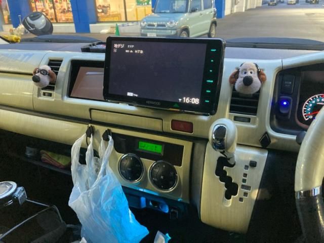 TOYOTA HIACE wagon 4WD 2013