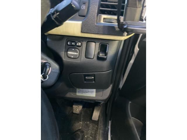 TOYOTA HIACE wagon 4WD 2013