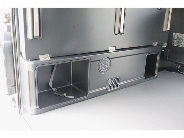 TOYOTA HIACE van 2WD 2023