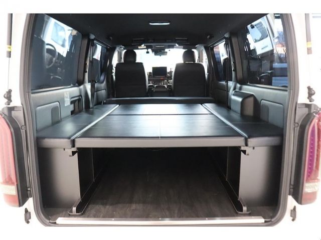 TOYOTA HIACE van 4WD 2024