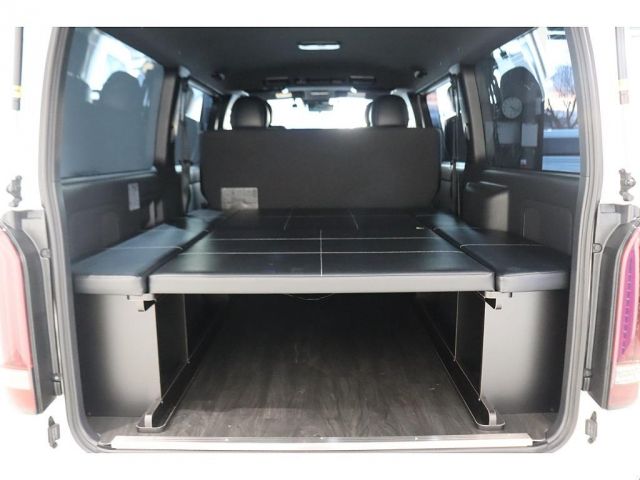 TOYOTA HIACE van 4WD 2024