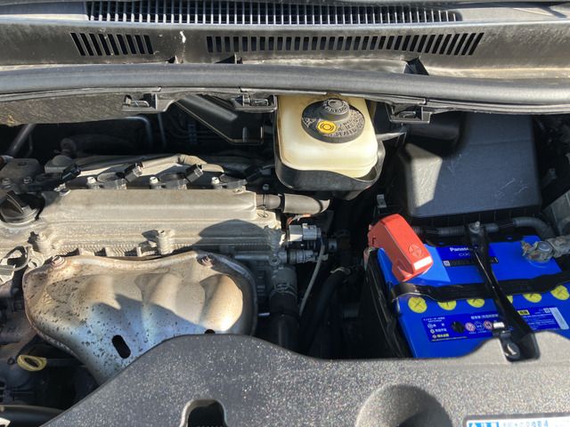 TOYOTA VELLFIRE 2010