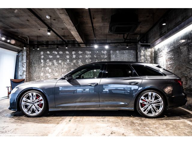 AUDI AUDI S6 AVANT 2022