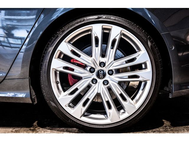 AUDI AUDI S6 AVANT 2022