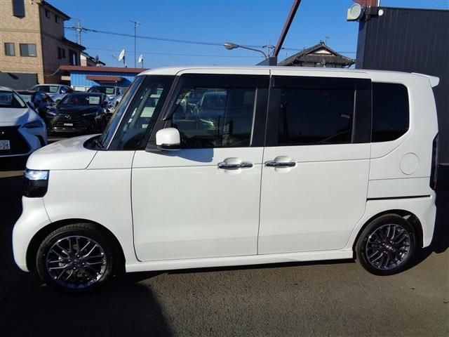 HONDA N BOX CUSTOM 2023