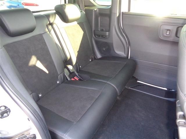 HONDA N BOX CUSTOM 2023