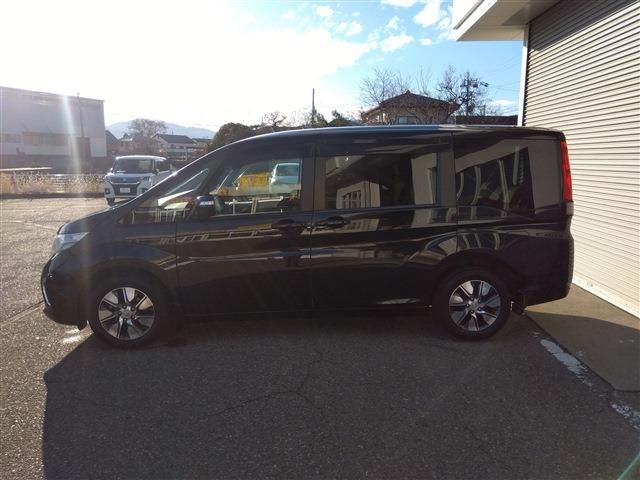 HONDA STEPWAGON 4WD 2017