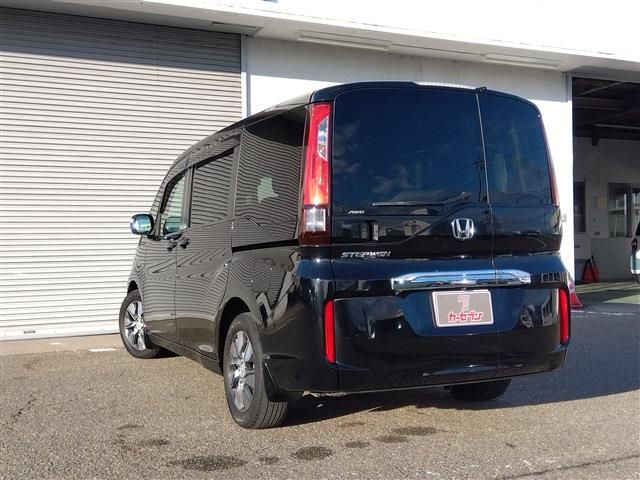 HONDA STEPWAGON 4WD 2017