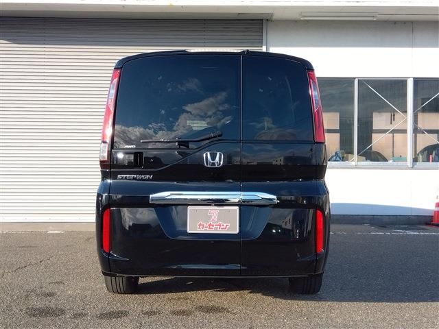 HONDA STEPWAGON 4WD 2017