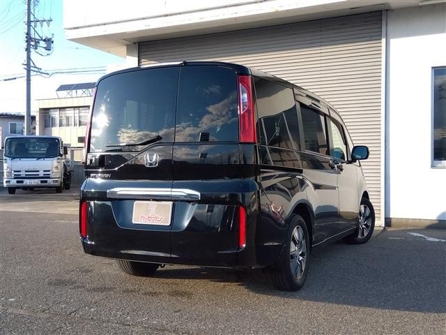 HONDA STEPWAGON 4WD 2017