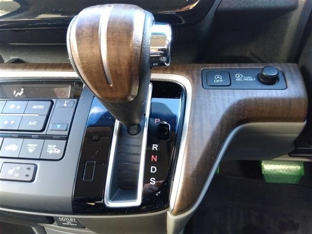 HONDA STEPWAGON 4WD 2017