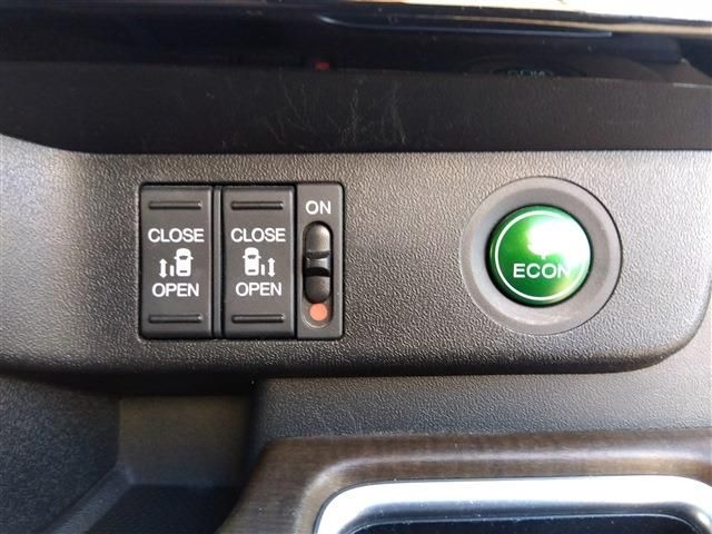 HONDA STEPWAGON 4WD 2017