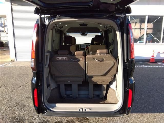 HONDA STEPWAGON 4WD 2017