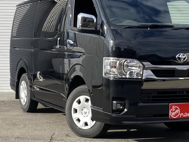 TOYOTA HIACE van 4WD 2023