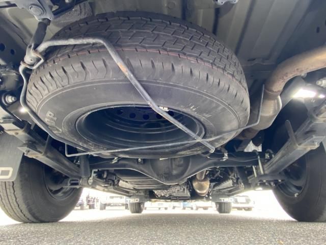 TOYOTA HIACE van 4WD 2023