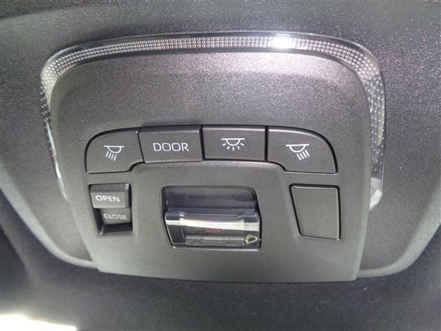 TOYOTA COROLLA CROSS HYBRID 2024