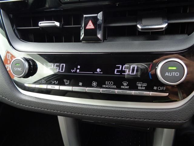 TOYOTA COROLLA CROSS HYBRID 2024