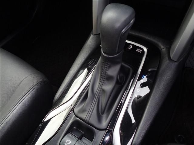 TOYOTA COROLLA CROSS HYBRID 2024