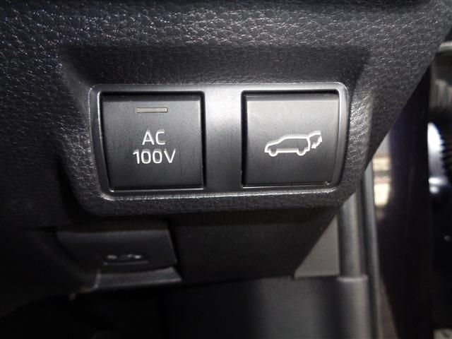 TOYOTA COROLLA CROSS HYBRID 2024